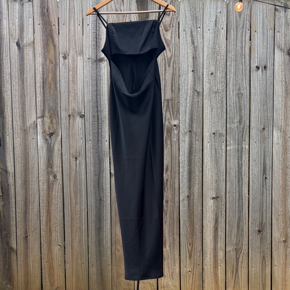 NWOT ASOS DESIGN satin cut out midi dress in black size 10 - Picture 2 of 5